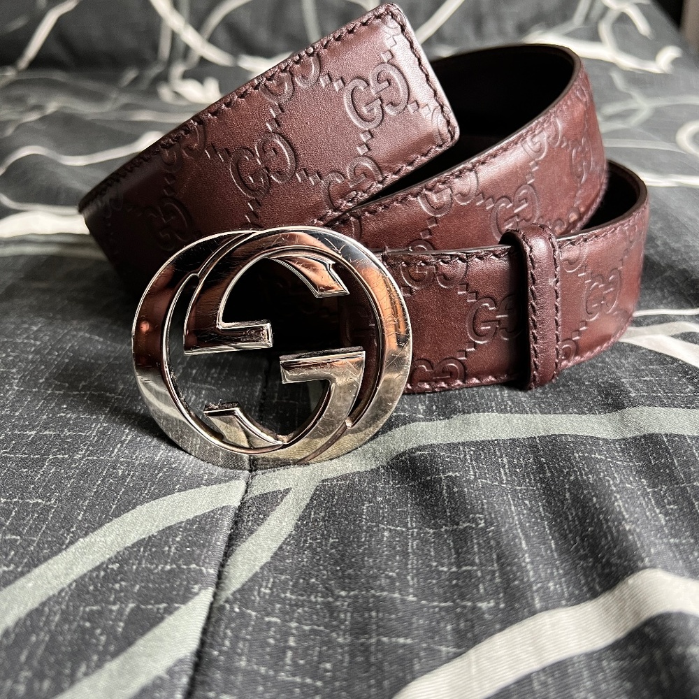 Mens Gucci belt, lightly used size 95/38